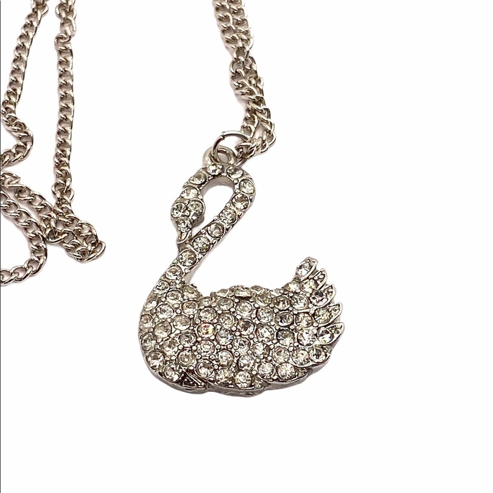 Swan Crystal Necklace Silver Tone 31”